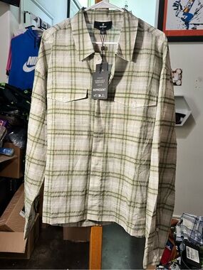 Represent Men’s Green Plaid Long-Sleeve Button Down Shirt